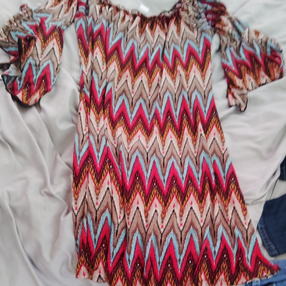 Honeyme Colorful Zigzag Off-Shoulder Blouse